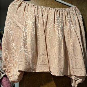 Stone Cold Fox off the shoulder top size XS/S